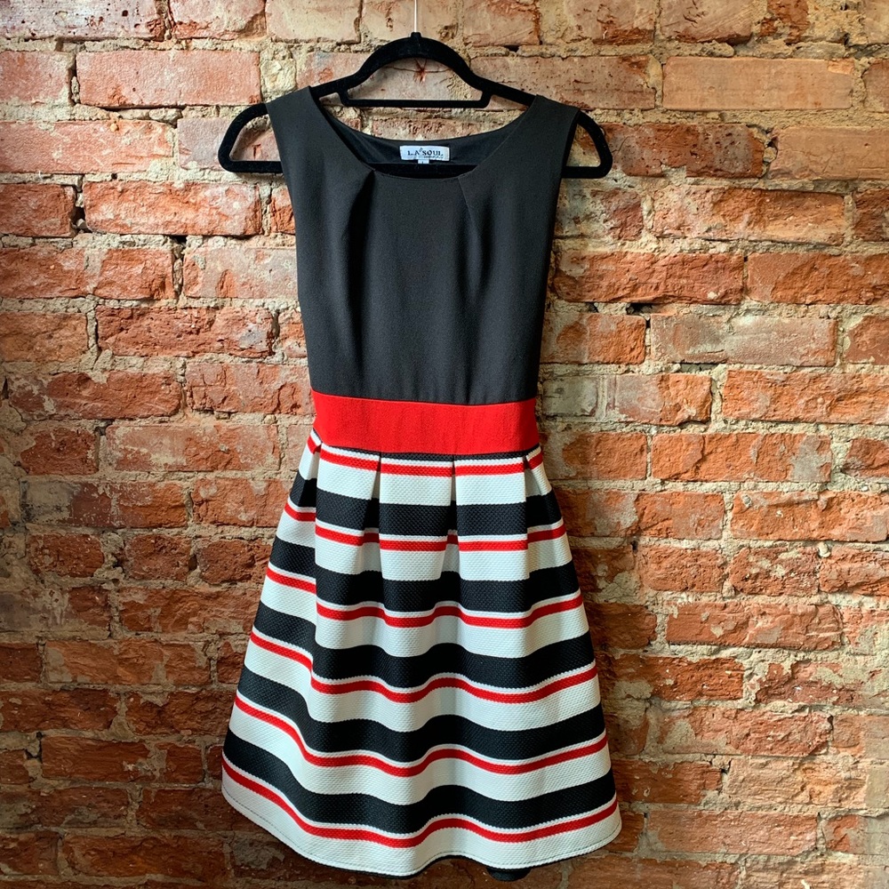 Cute pleated black and red striped dress